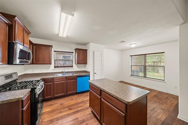 303 Pine Mist Lane, Conroe, TX 77304