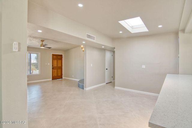 6458 E Calle Castor, Tucson, AZ 85710
