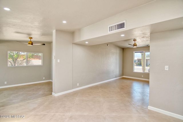 6458 E Calle Castor, Tucson, AZ 85710