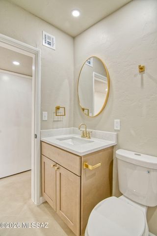 6458 E Calle Castor, Tucson, AZ 85710