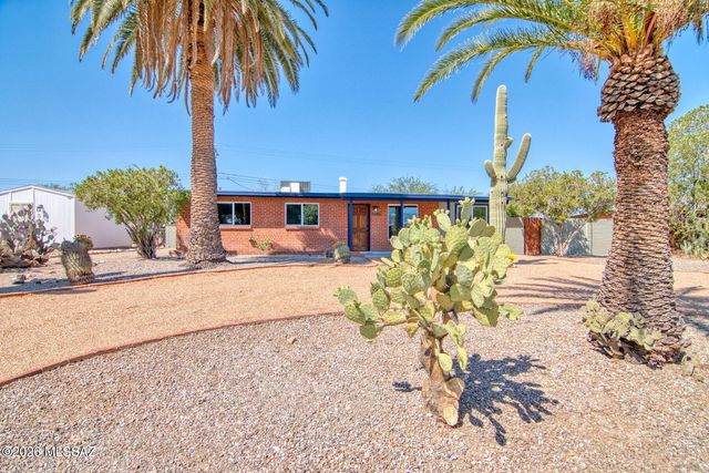 6458 E Calle Castor, Tucson, AZ 85710