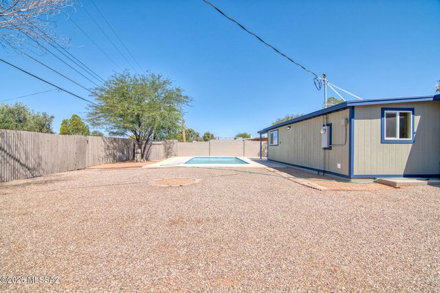 6458 E Calle Castor, Tucson, AZ 85710