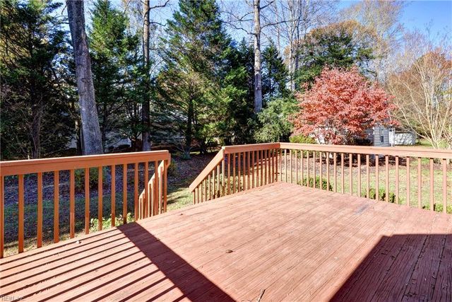 404 Ashwood DR, Williamsburg, VA 23185