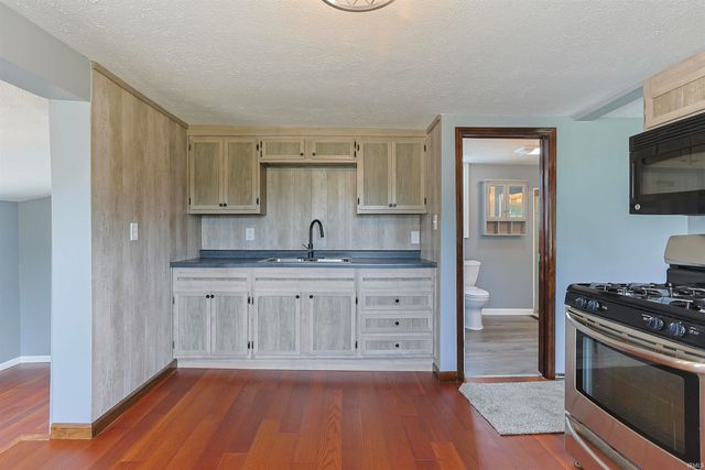 427 S Byrkit Street, Mishawaka, IN 46544