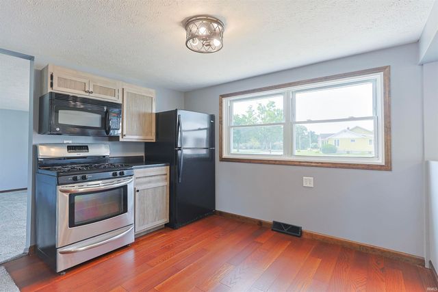 427 S Byrkit Street, Mishawaka, IN 46544