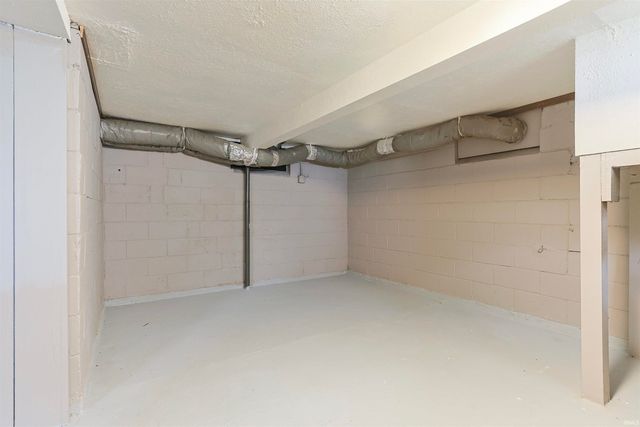 427 S Byrkit Street, Mishawaka, IN 46544