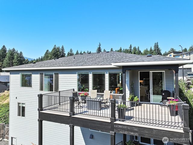 220 NE Lower Basso Circle, Stevenson, WA 98648