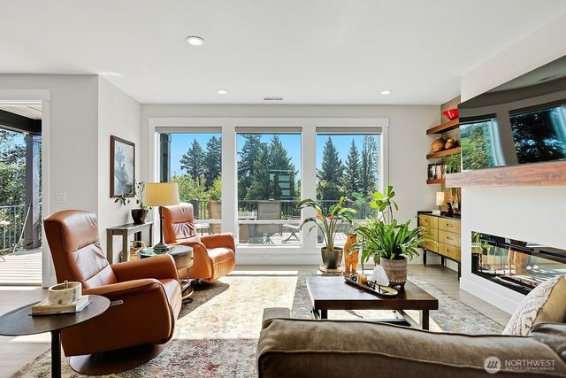 220 NE Lower Basso Circle, Stevenson, WA 98648