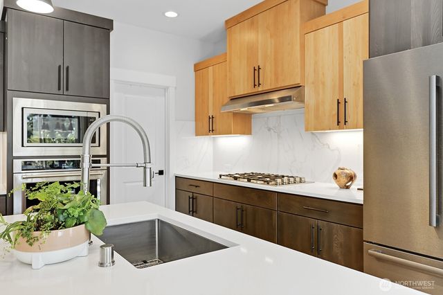 220 NE Lower Basso Circle, Stevenson, WA 98648