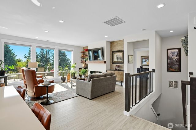 220 NE Lower Basso Circle, Stevenson, WA 98648