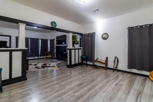 1017 E Main Street, Shawnee, OK 74801