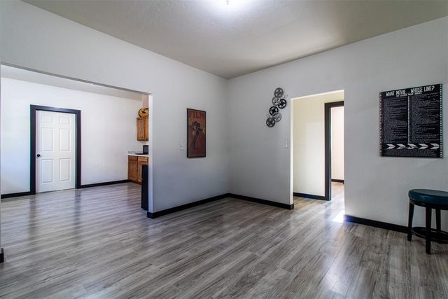 1017 E Main Street, Shawnee, OK 74801