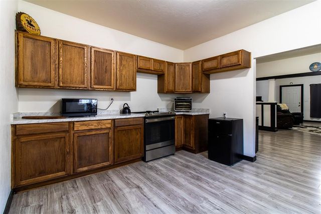 1017 E Main Street, Shawnee, OK 74801