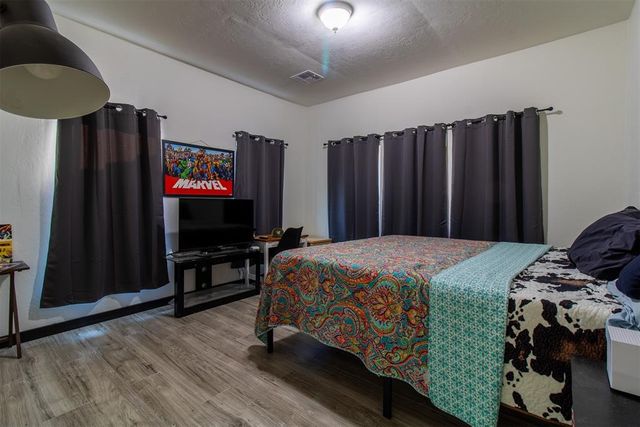 1017 E Main Street, Shawnee, OK 74801