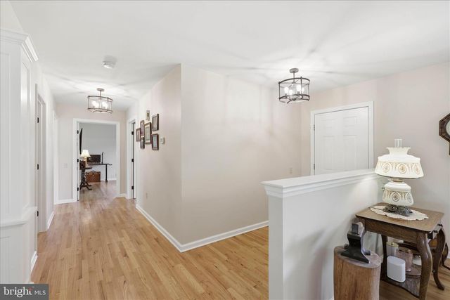 690 INDIAN RUN RD, Millersville, PA 17551