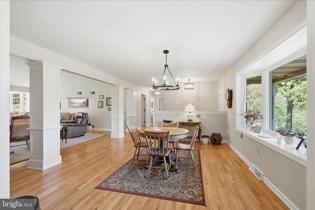 690 INDIAN RUN RD, Millersville, PA 17551