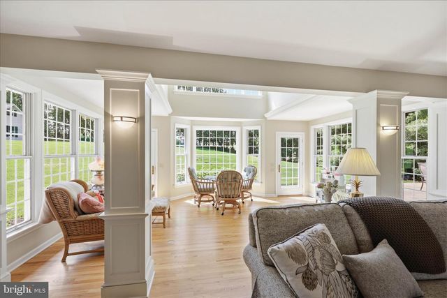 690 INDIAN RUN RD, Millersville, PA 17551