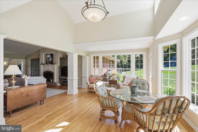 690 INDIAN RUN RD, Millersville, PA 17551