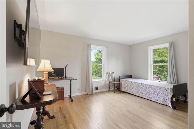 690 INDIAN RUN RD, Millersville, PA 17551