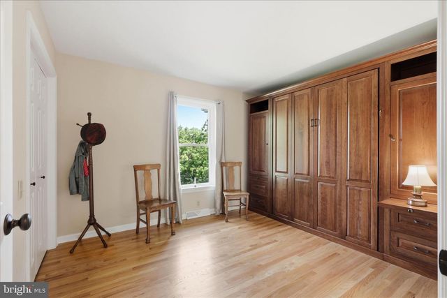 690 INDIAN RUN RD, Millersville, PA 17551