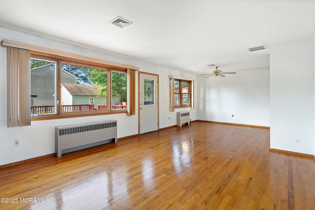 2238 Emerald Park Drive, Forked River, NJ 08731