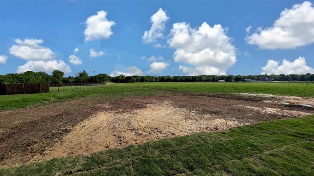 3297 Escobar Circle, Greenville, TX 75401