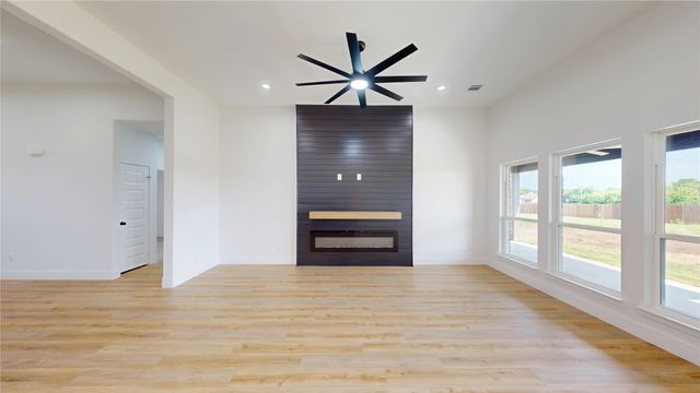3297 Escobar Circle, Greenville, TX 75401
