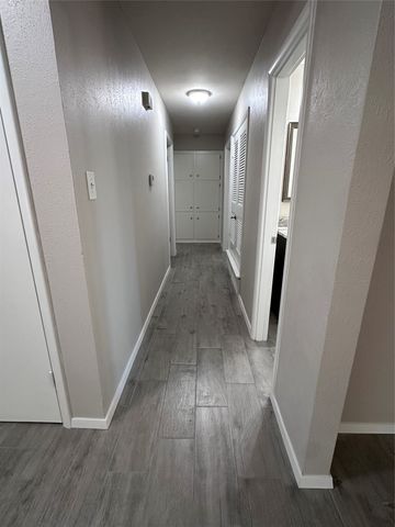 1321 Hurstview Drive, Hurst, TX 76053