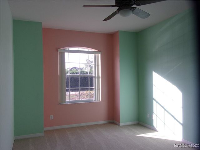 1933 W Shanelle Path, Lecanto, FL 34461