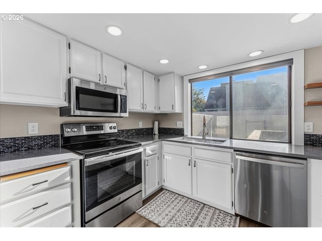 3250 Ne 29TH St, Gresham, OR 97030