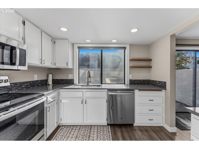 3250 Ne 29TH St, Gresham, OR 97030