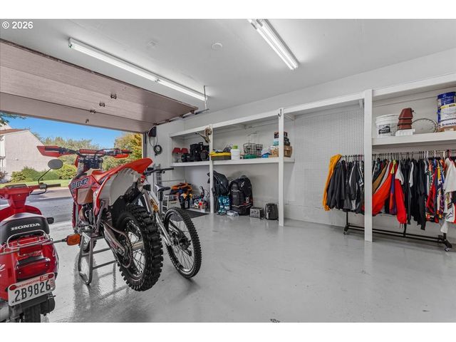 3250 Ne 29TH St, Gresham, OR 97030