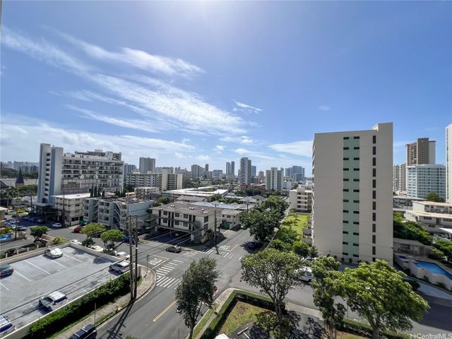 1702 Kewalo Street 705, Honolulu, HI 96822