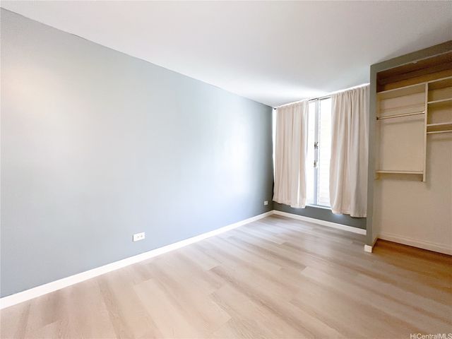 1702 Kewalo Street 705, Honolulu, HI 96822