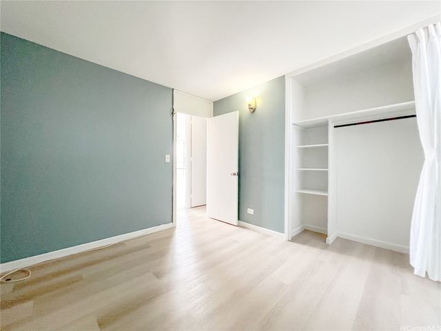 1702 Kewalo Street 705, Honolulu, HI 96822