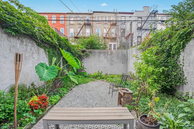 367 JEFFERSON Avenue, New York City, NY 11221