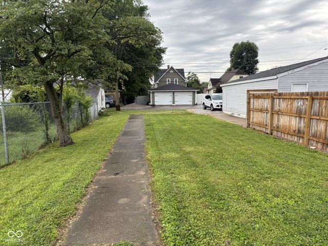 219 W Locust, Shelbyville, IN 46176
