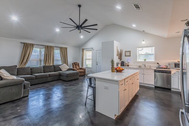 4362 Green Acres Circle, Arlington, TX 76017