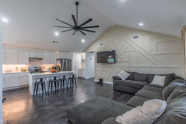 4362 Green Acres Circle, Arlington, TX 76017