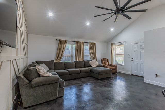 4362 Green Acres Circle, Arlington, TX 76017