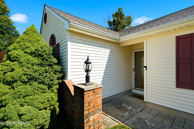 656 Branch Drive, Toms River, NJ 08755