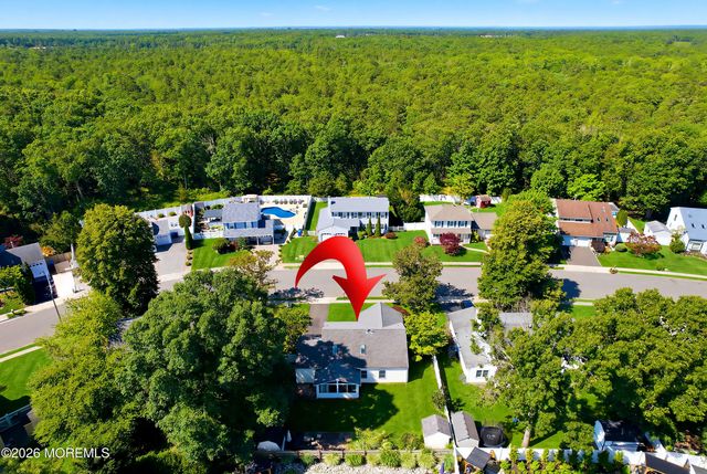 656 Branch Drive, Toms River, NJ 08755