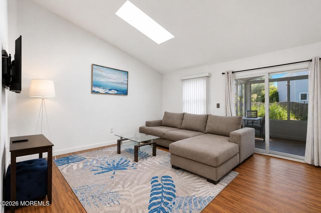 656 Branch Drive, Toms River, NJ 08755