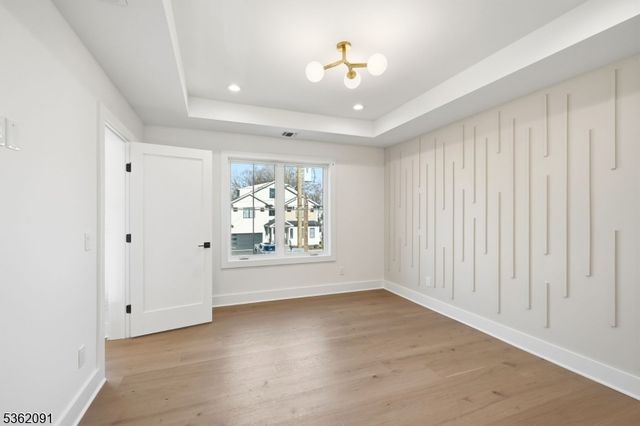 4 Maplewood Dr, Livingston Twp., NJ 07039