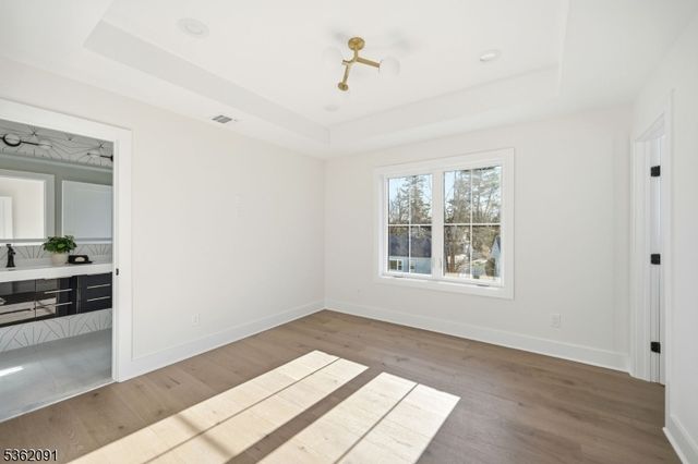 4 Maplewood Dr, Livingston Twp., NJ 07039