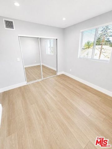 14833 Erwin Street 6, Los Angeles, CA 91411