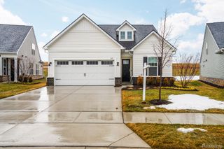 1617 Landings Lane, Milford Charter Township, MI 48381