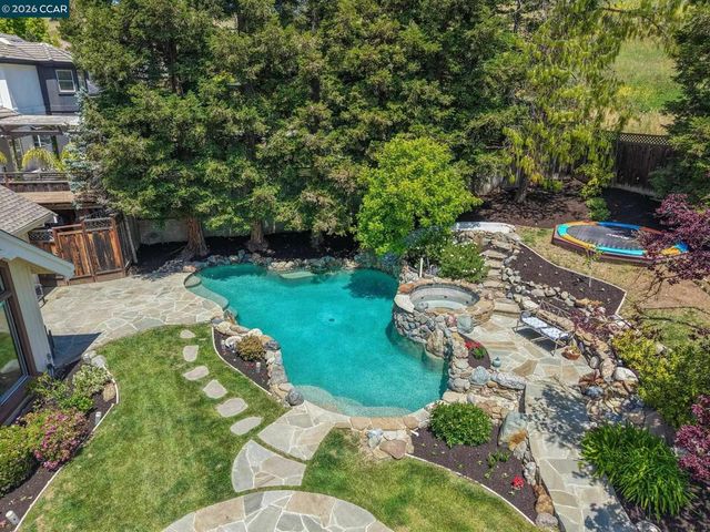 85 Trish Ct, Danville, CA 94506