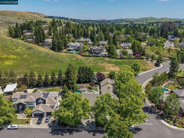 85 Trish Ct, Danville, CA 94506
