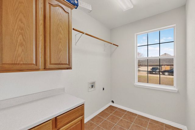 4138 Fm 813, Waxahachie, TX 75165